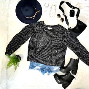 John + Jenn ribbed crewneck black sweater size L